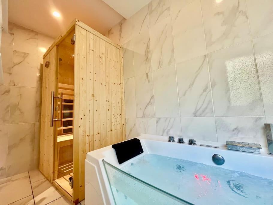 ריימס Splendide Cocon Sauna & Balneo מראה חיצוני תמונה